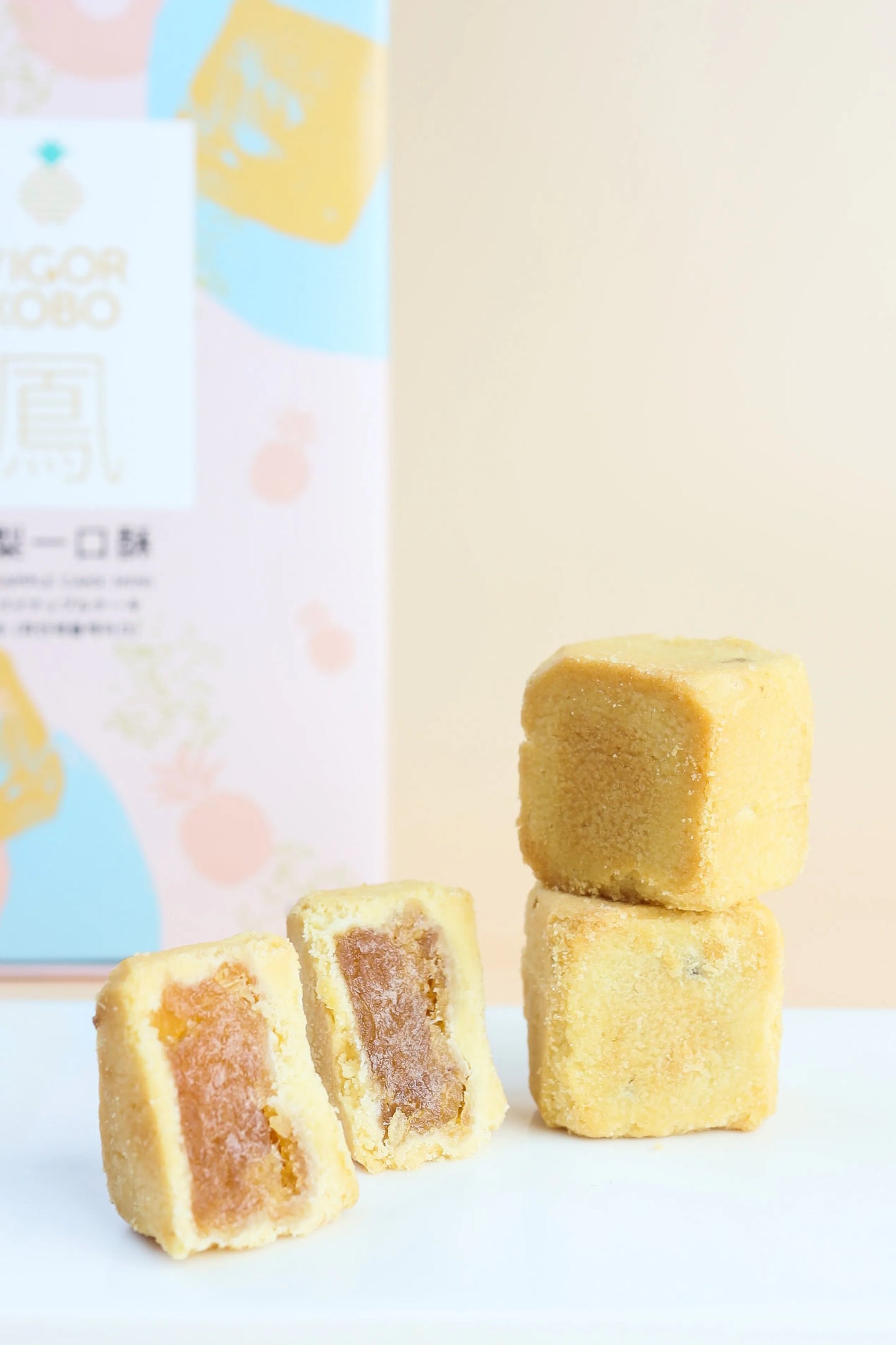 事前販売向け｜一口パイナップルケーキ 8個入り/箱