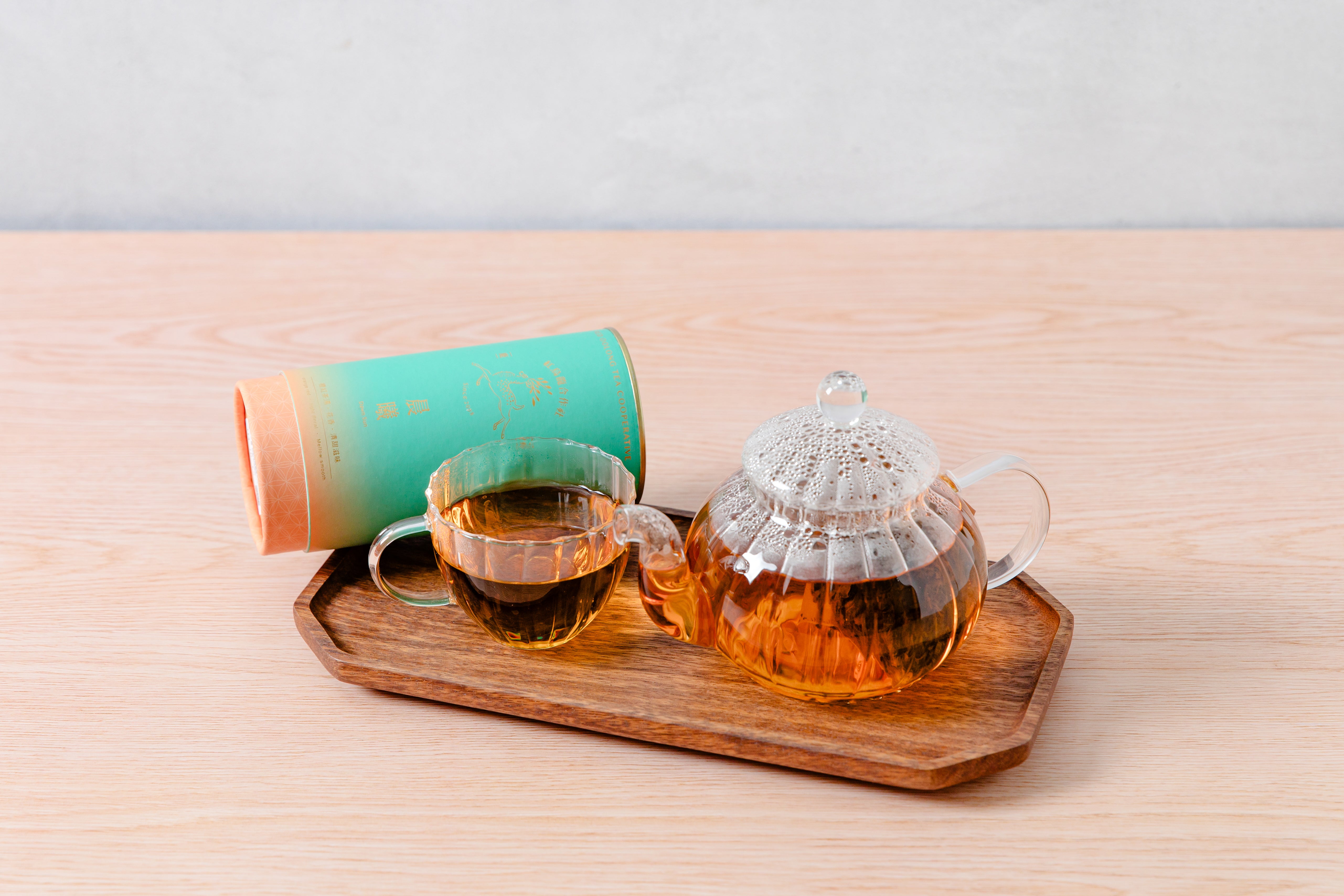 紅烏龍合作社 レッドウーロン 晨曦 75g 缶入り茶葉｜日本向け
